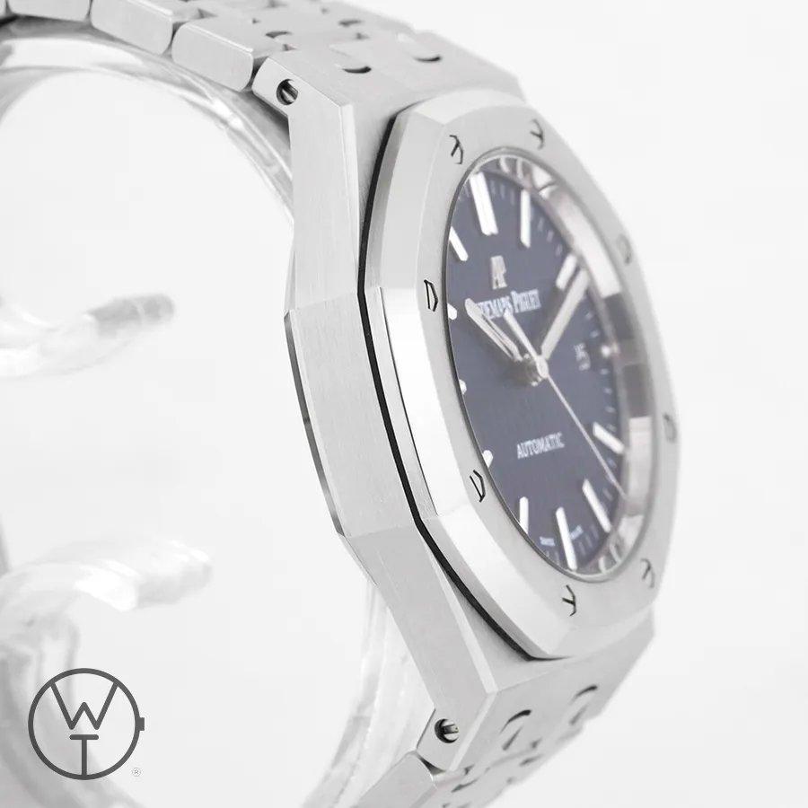 Audemars Piguet Royal Oak 15450ST.OO.1256ST.03 37mm Stainless steel Blue 3