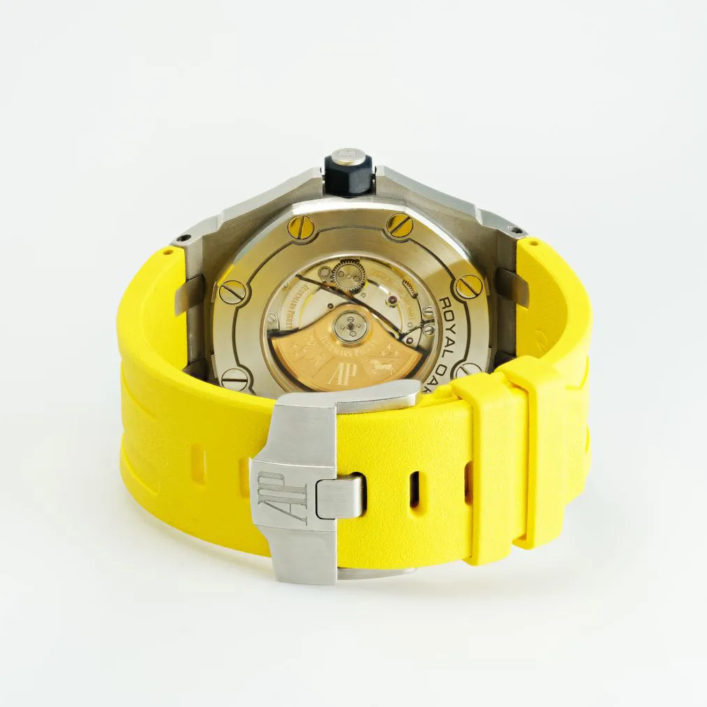 Audemars Piguet Royal Oak Offshore Diver 15710ST.OO.A051CA.01 42mm Stainless steel Yellow 3