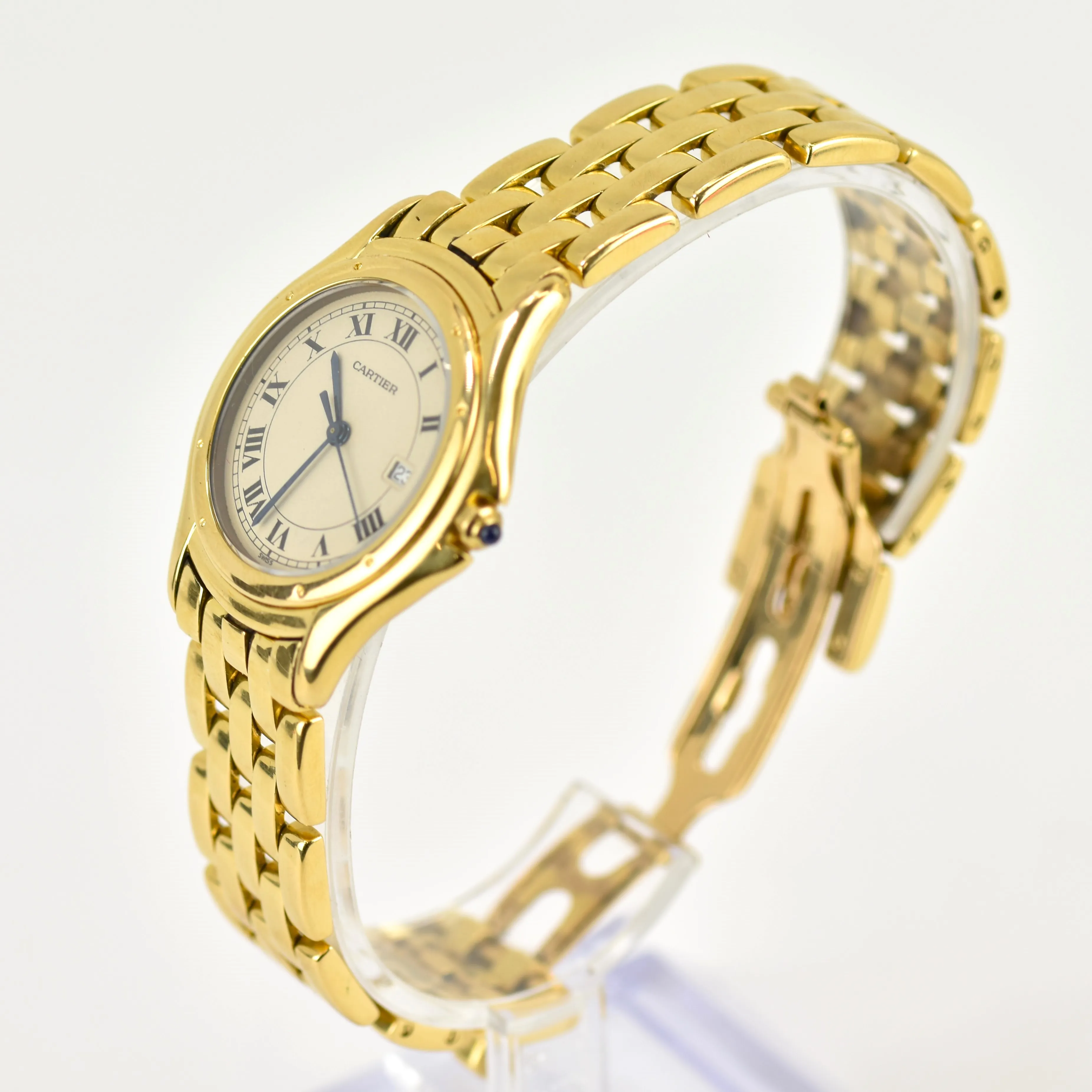 Cartier Cougar 88904 26mm Yellow gold Cream 1