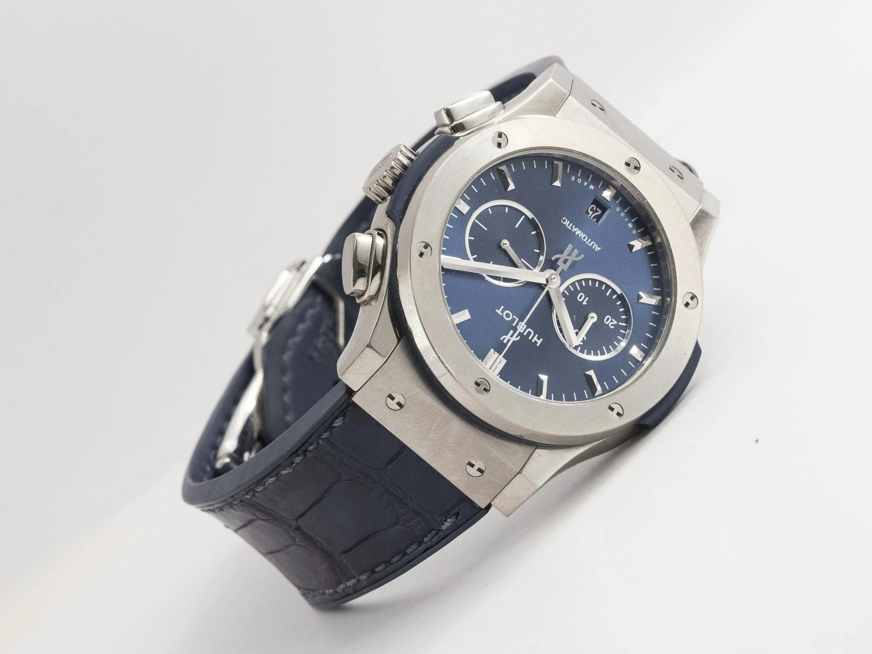 Hublot Classic Fusion Chronograph 541.NX.7170.LR 42mm Titanium Blue 1