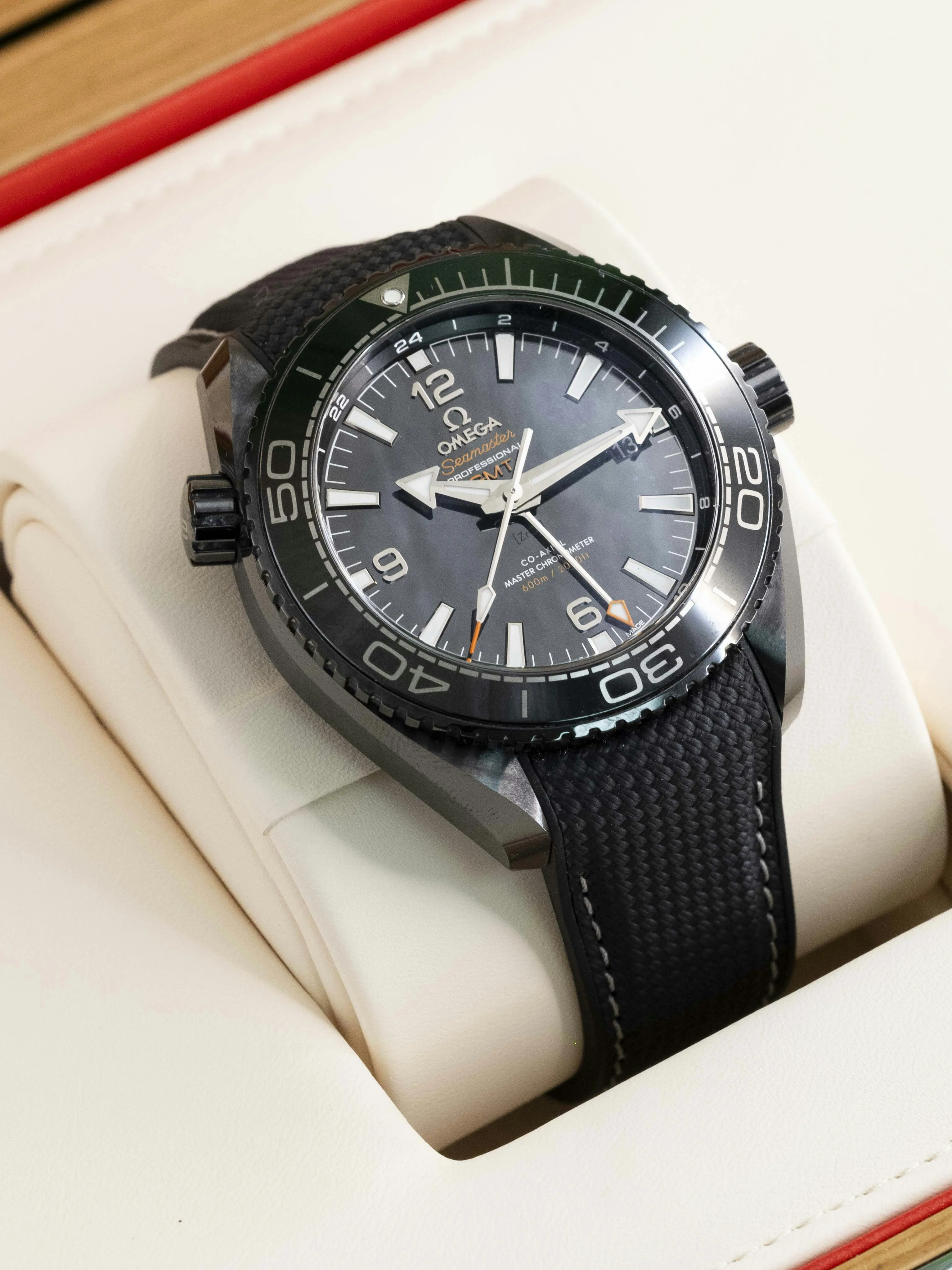 Omega Seamaster Planet Ocean 215.92.46.22.01.001 45.5mm Ceramic Black 14