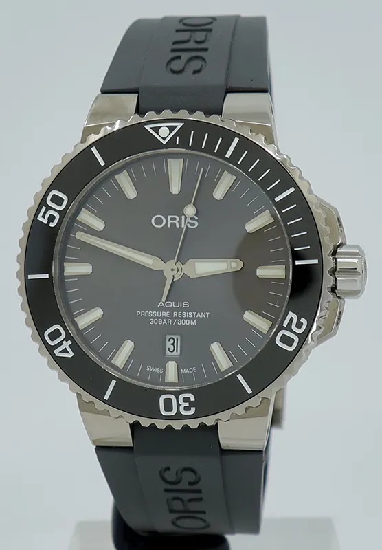 Oris Aquis Date 01 733 7730 7153-07 4 24 63TEB 43.5mm Titanium Gray