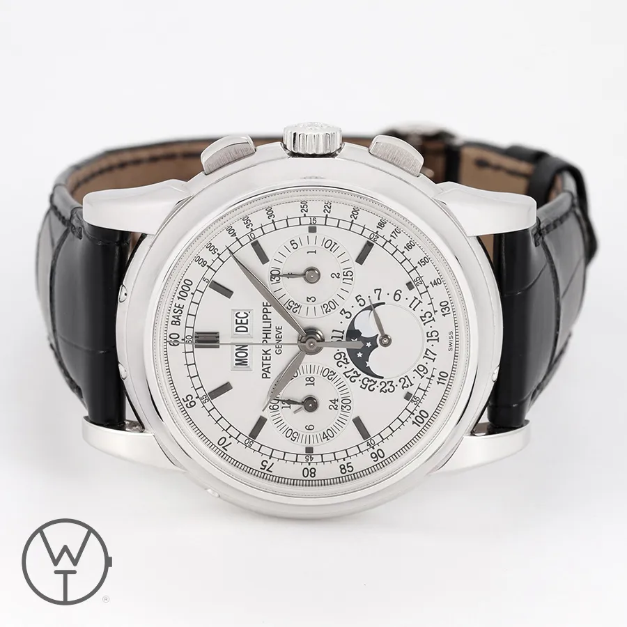 Patek Philippe Perpetual Calendar Chronograph 5970G-001 40mm Yellow gold Silver 9