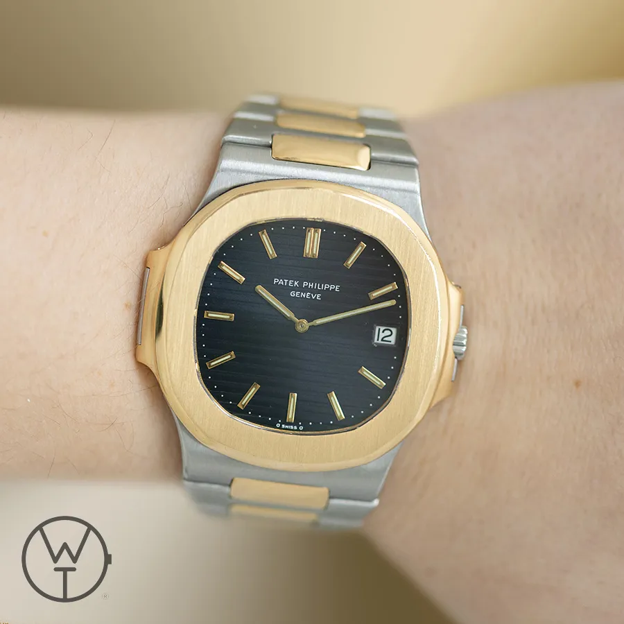 Patek Philippe Nautilus 3700/001 41mm Yellow gold and Stainless steel Black 1