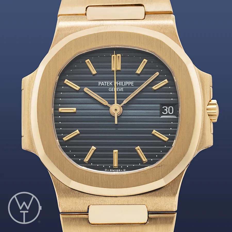 Patek Philippe Nautilus 3800/001 37mm Yellow gold nautilus blue