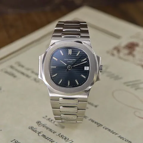 Patek Philippe Nautilus 3800/1 37mm Stainless steel Black