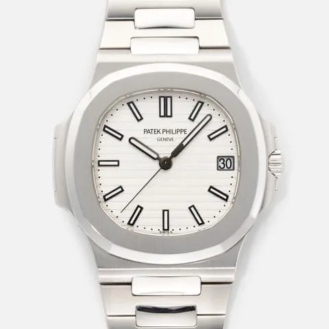 Patek Philippe Nautilus 5711/1A-011 40mm Stainless steel White