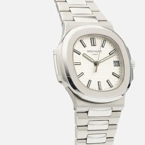 Patek Philippe Nautilus 5711/1A-011 40mm Stainless steel White 6