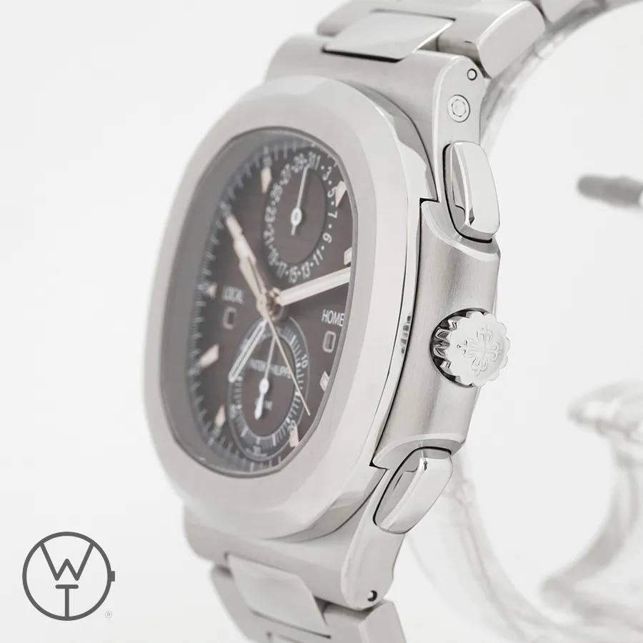 Patek Philippe Nautilus 5990/1A-001 40.5mm Stainless steel Black 5