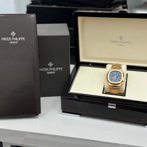 Patek Philippe Nautilus 5990/1R-001 40.5mm Rose gold Blue 9