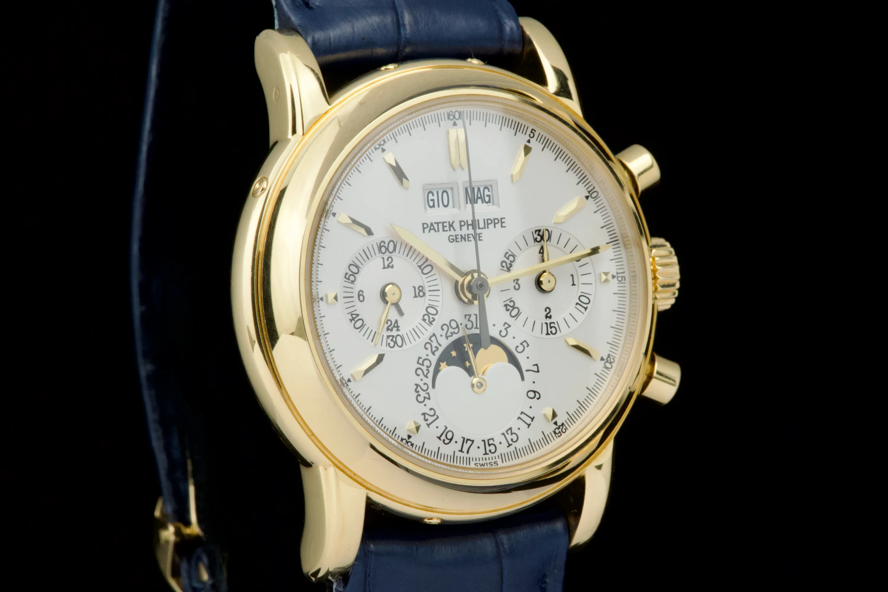 Patek Philippe Perpetual Calendar Chronograph 3970 36mm Yellow gold 5