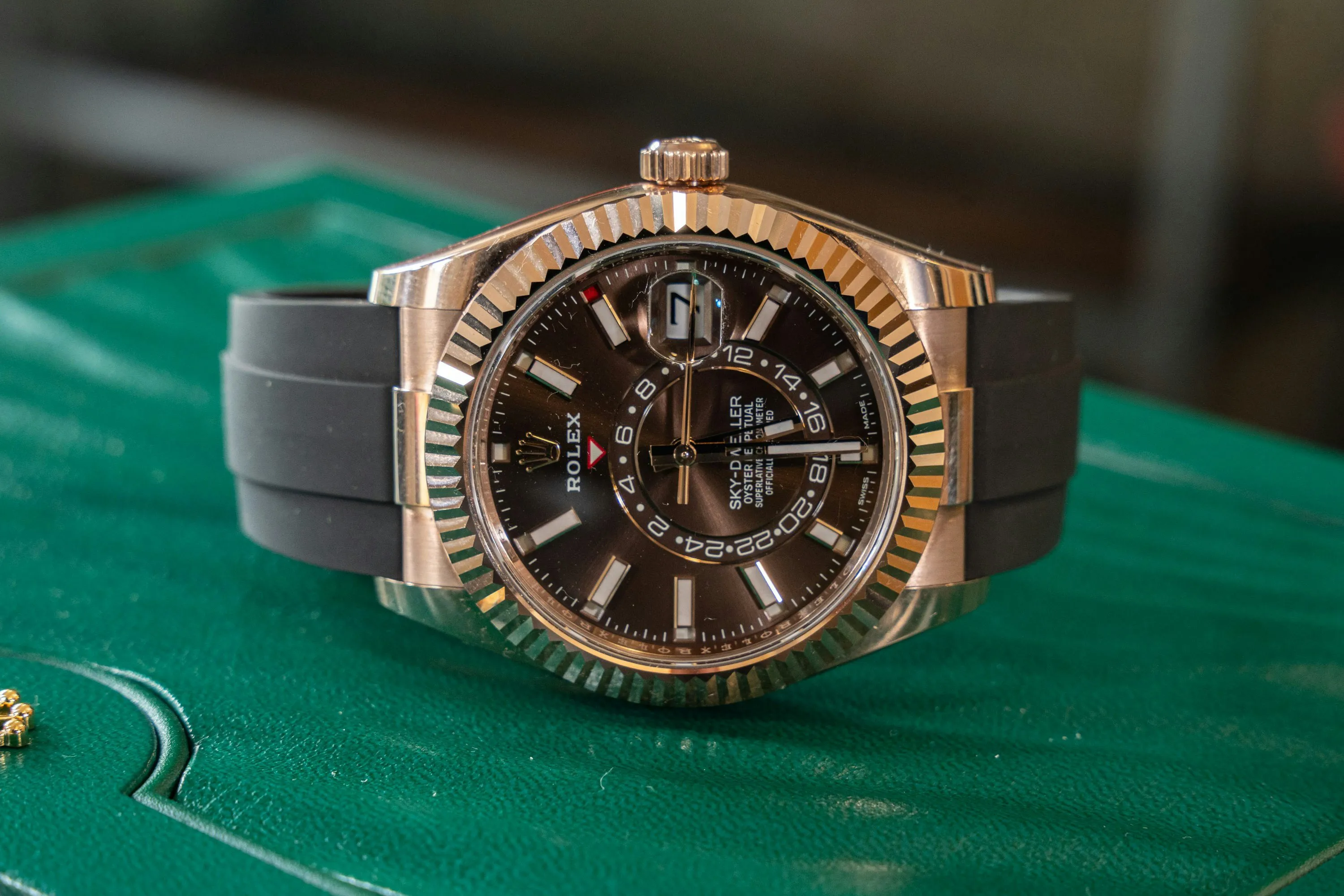 Rolex Sky-Dweller 326235 42mm Rose gold Chocolate