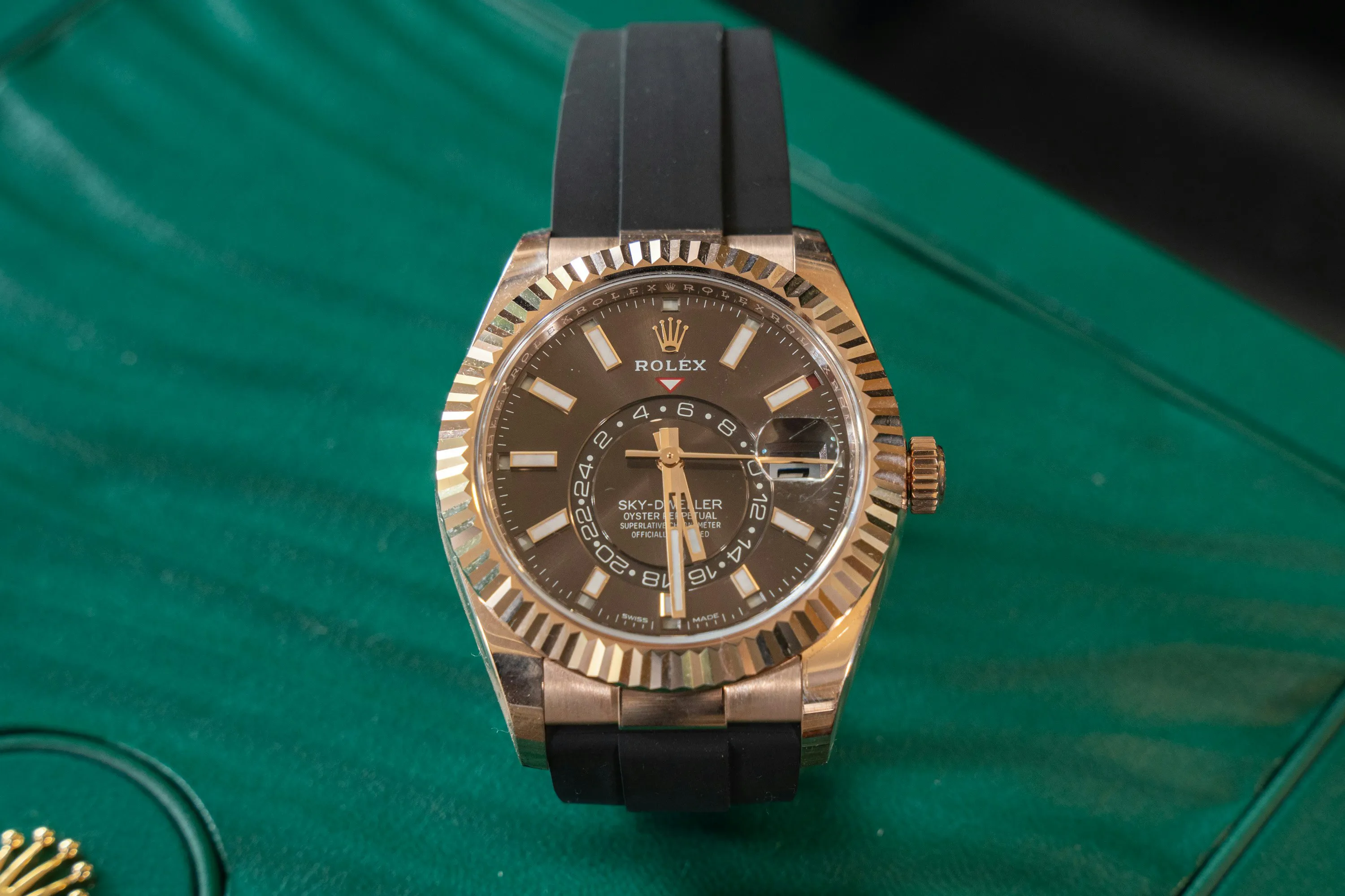 Rolex Sky-Dweller 326235 42mm Rose gold Chocolate 1