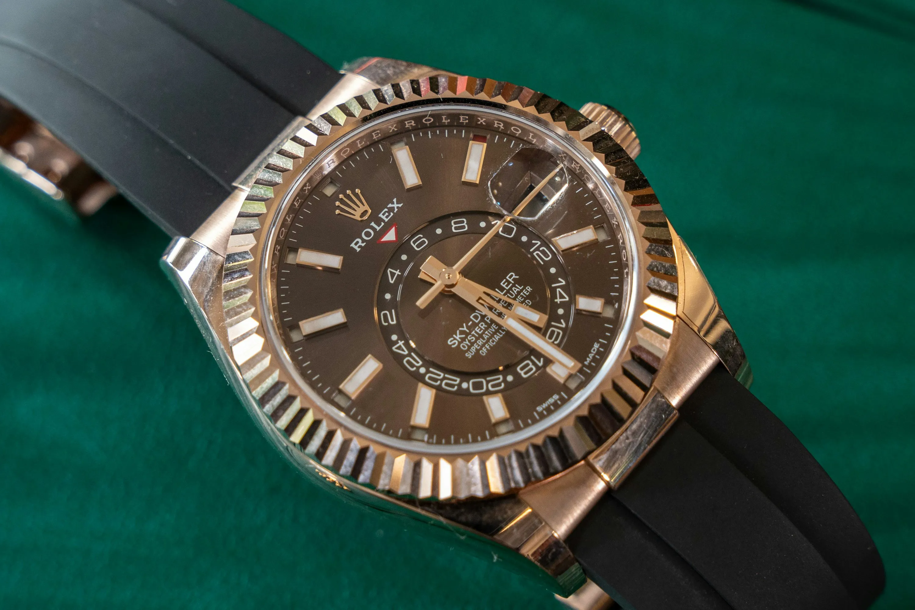 Rolex Sky-Dweller 326235 42mm Rose gold Chocolate 2