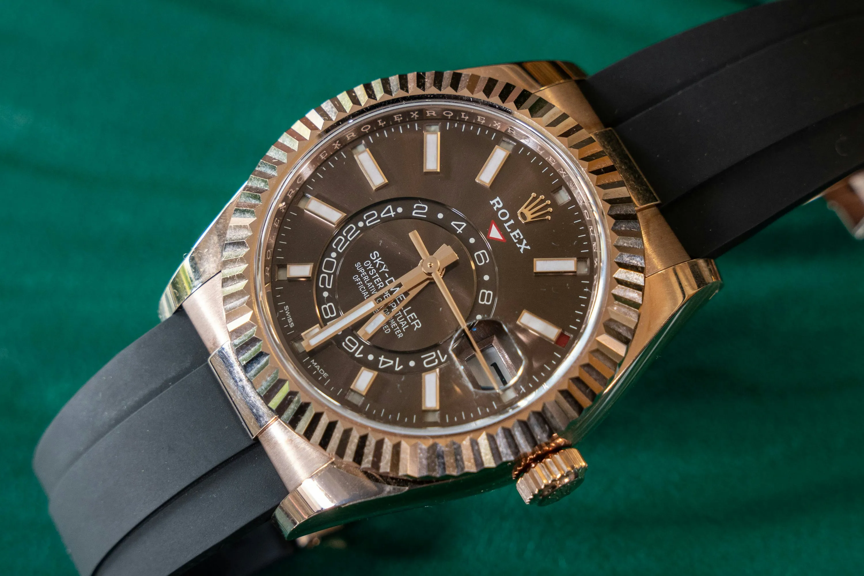 Rolex Sky-Dweller 326235 42mm Rose gold Chocolate 3