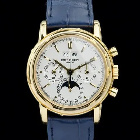 Patek Philippe Perpetual Calendar Chronograph 3970 36mm Yellow gold