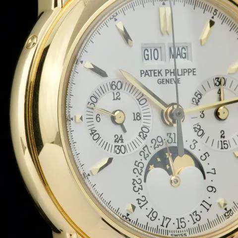 Patek Philippe Perpetual Calendar Chronograph 3970 36mm Yellow gold 7