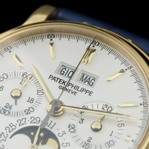 Patek Philippe Perpetual Calendar Chronograph 3970 36mm Yellow gold 9