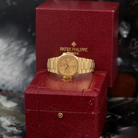 Patek Philippe Nautilus 3800/1 37mm Yellow gold Gold 2