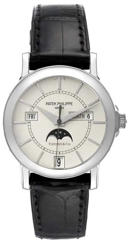 Patek Philippe Annual Calendar 5150G 36mm White gold White