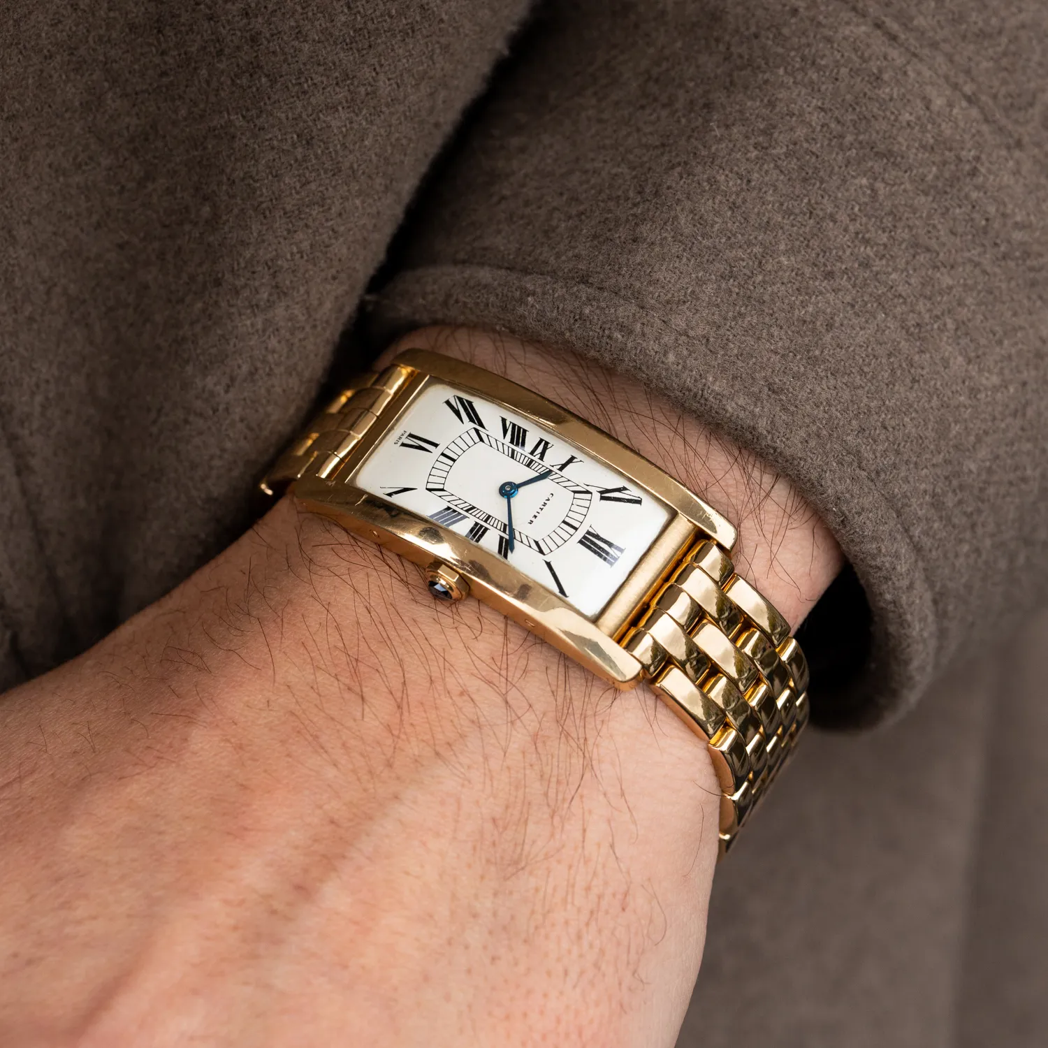 Cartier Tank Cintrée 23mm Yellow gold White 11