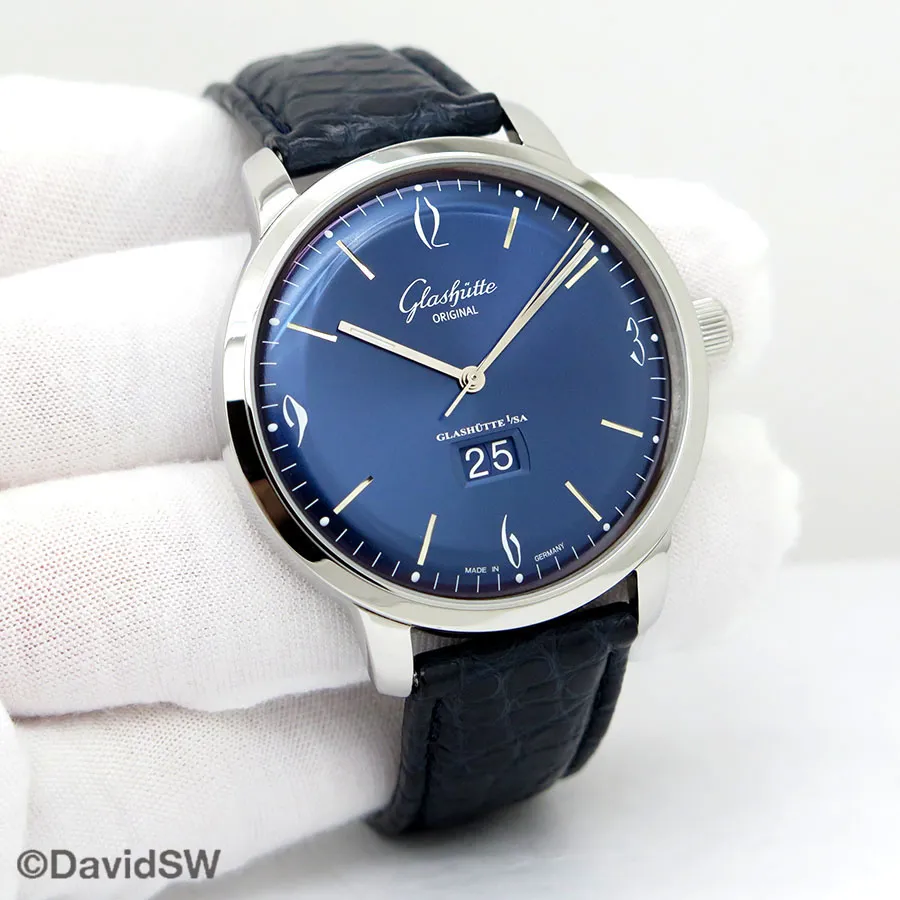 Glashütte Sixties 2-39-47-06-02-04 42mm Stainless steel Blue