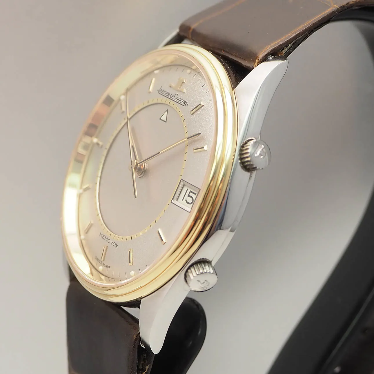 Jaeger-LeCoultre Memovox 141.012.5 36mm Yellow gold 4