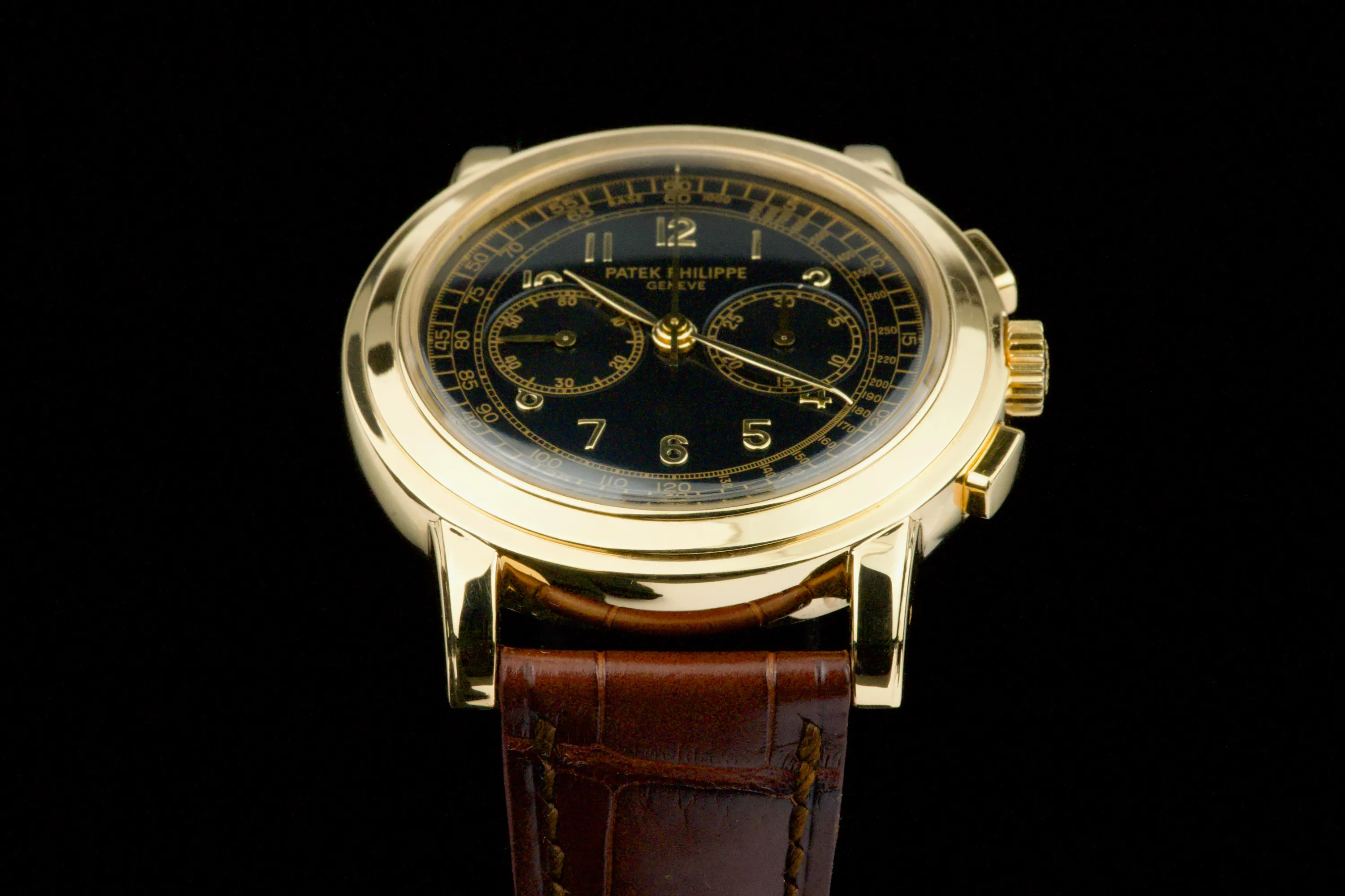 Patek Philippe Chronograph 5070 J 42mm Yellow gold Black 12