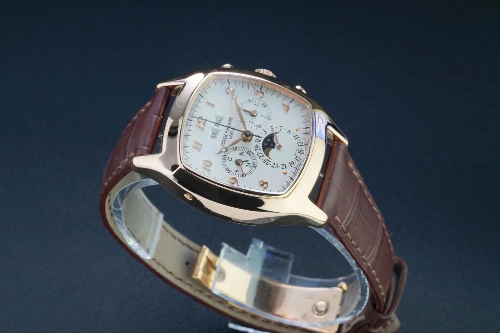 Patek Philippe Perpetual Calendar Chronograph 5020R 37mm Rose gold 3