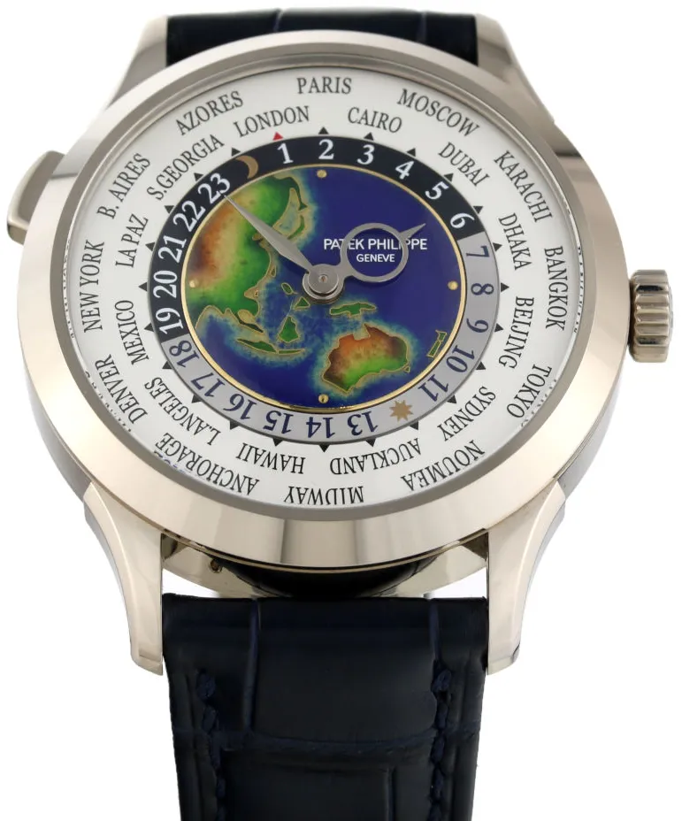 Patek Philippe World Time 5231G 38.5mm White gold