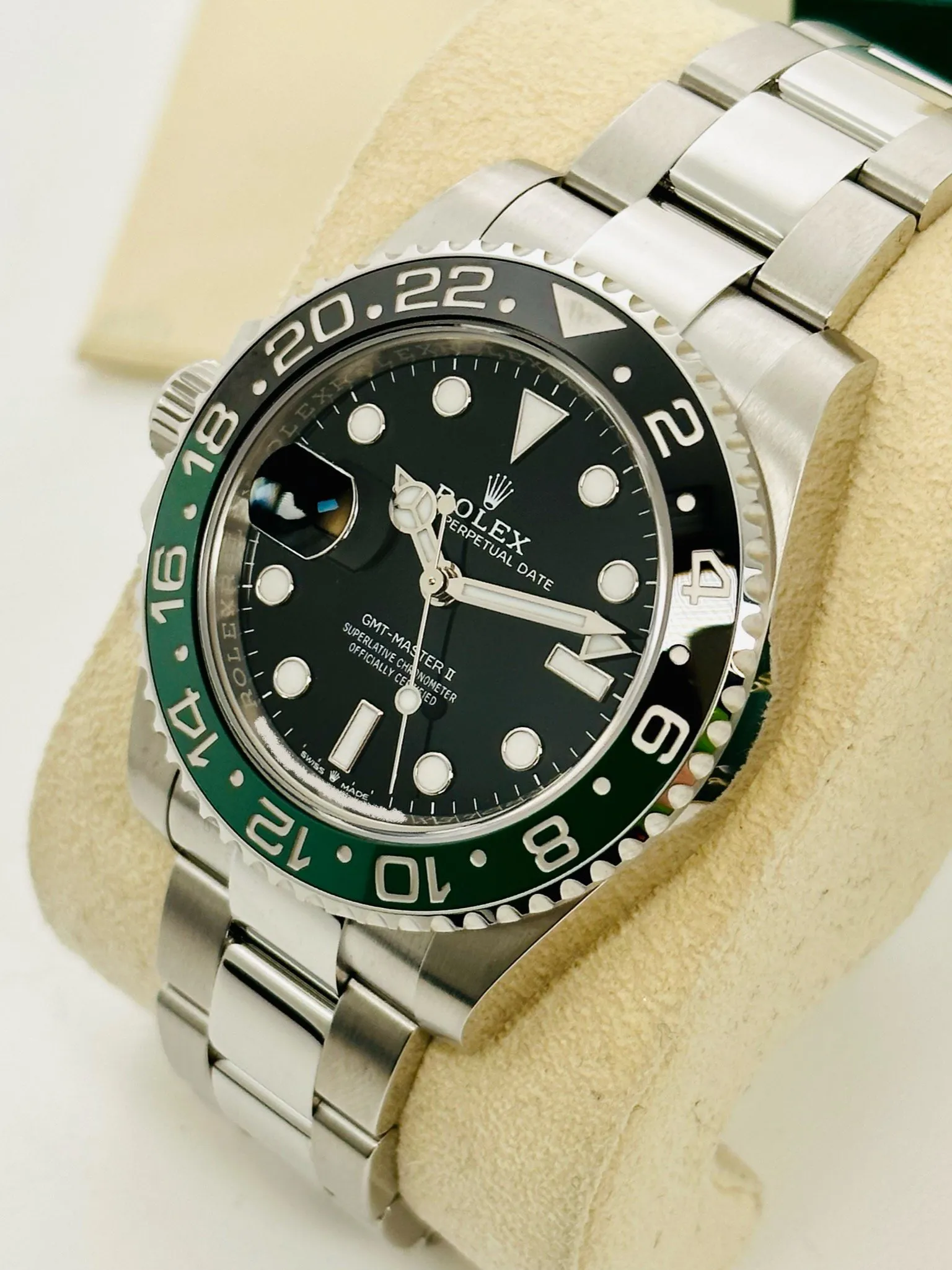 Rolex GMT-Master II 116710BLNR Black 2