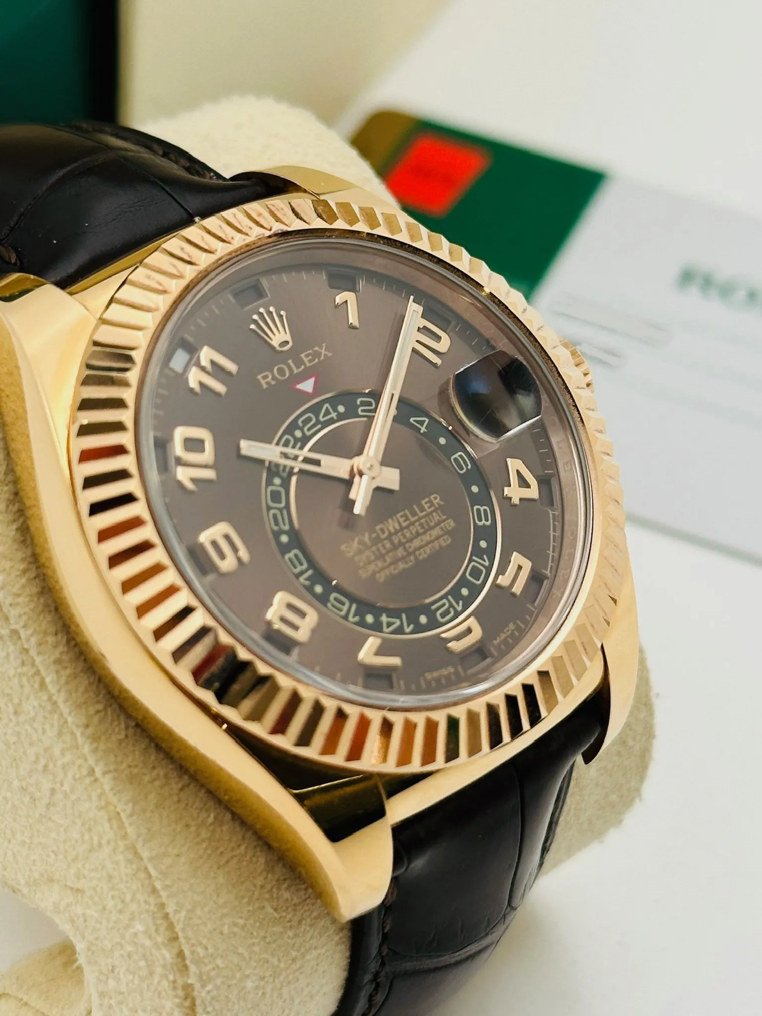 Rolex Sky-Dweller 326135 Rose gold Chocolate 2