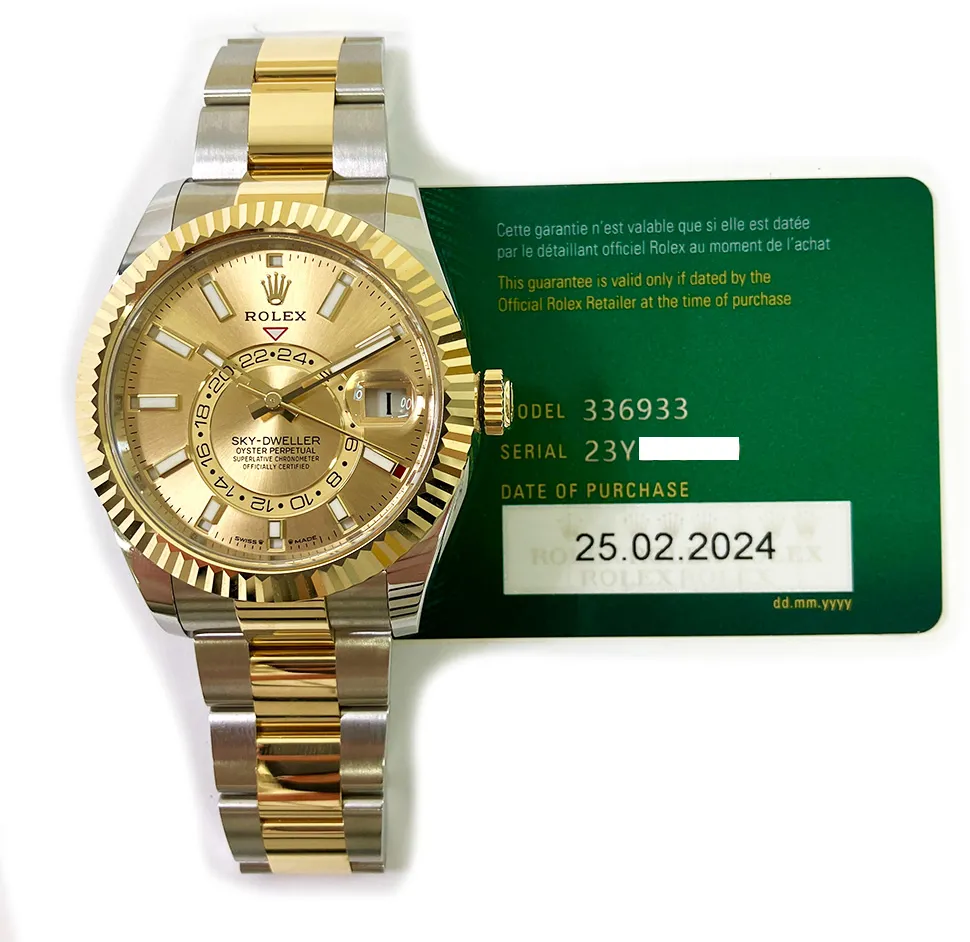 Rolex Sky-Dweller 336933 42mm Yellow gold and stainless steel Champagne