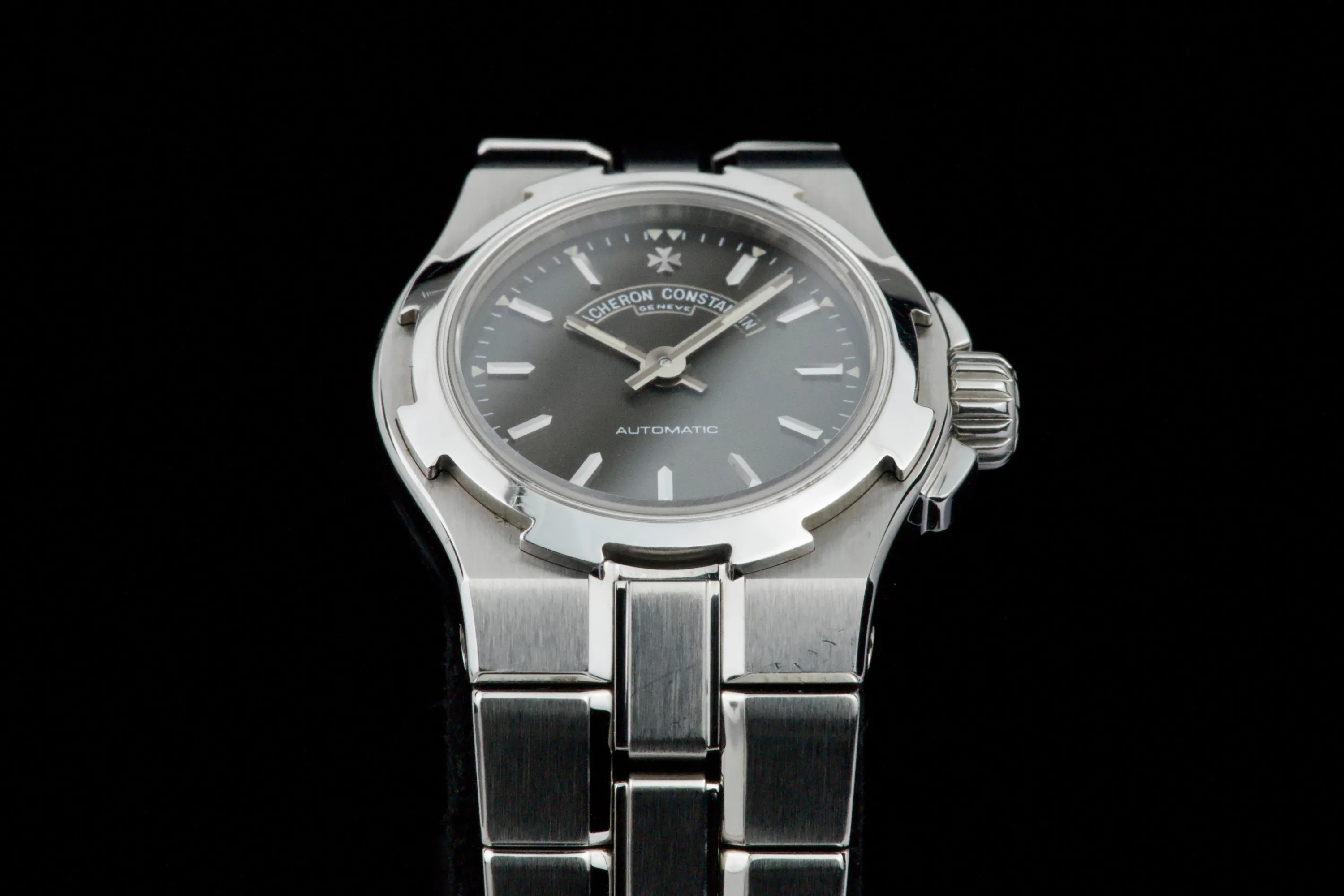 Vacheron Constantin Overseas 12050 24mm Stainless steel 1