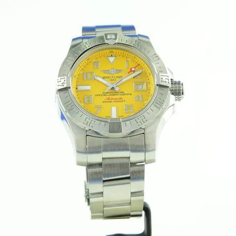 Breitling Avenger A17331 45mm Stainless steel Yellow 3