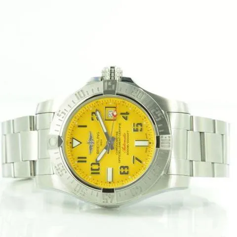 Breitling Avenger A17331 45mm Stainless steel Yellow 10