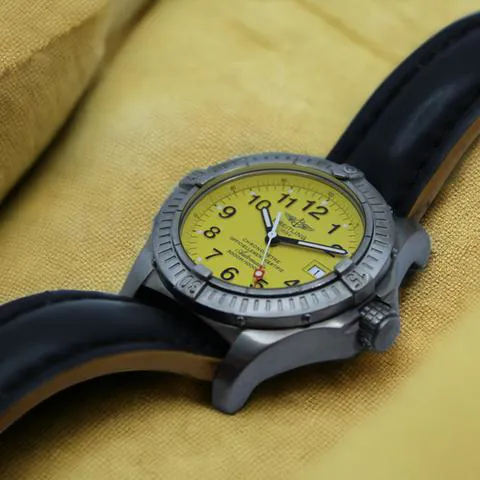 Breitling Avenger E17370 44mm Titanium Yellow 1