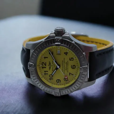 Breitling Avenger E17370 44mm Titanium Yellow 4