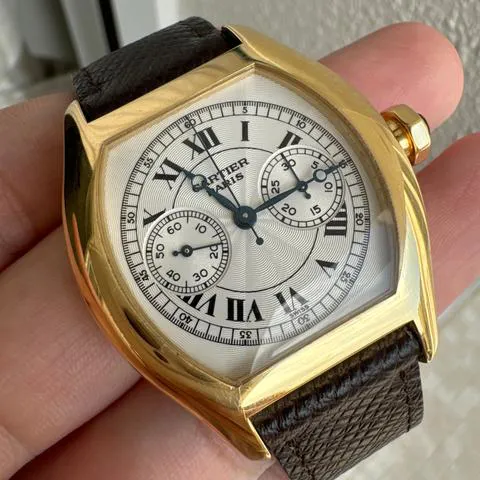 Cartier Tortue 2356 43mm Yellow gold White 9