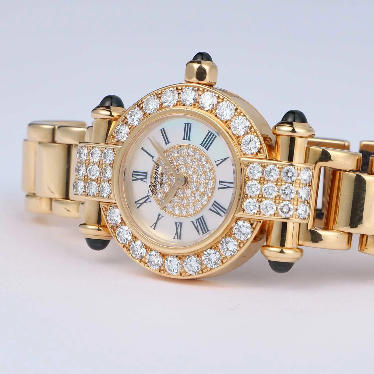 Chopard Imperiale 26mm Yellow gold and diamond-set Mother of pearl & Diamond 3