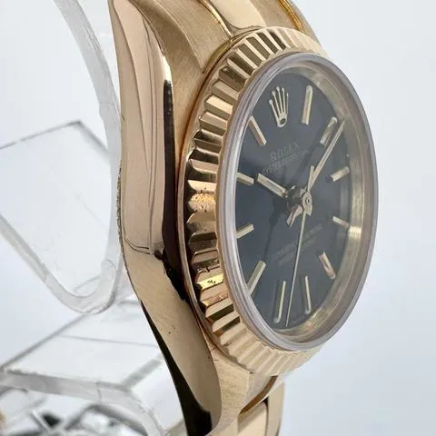 Rolex Oyster Perpetual 26 67198 26mm Yellow gold Black 4