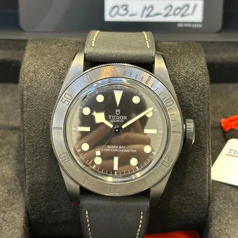 Tudor Black Bay 79210CNU 41mm Ceramic Black 4