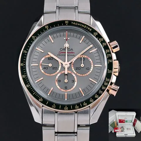 Omega Speedmaster Moon watch 522.20.42.30.06.001 42mm Yellow gold and stainless steel Gray