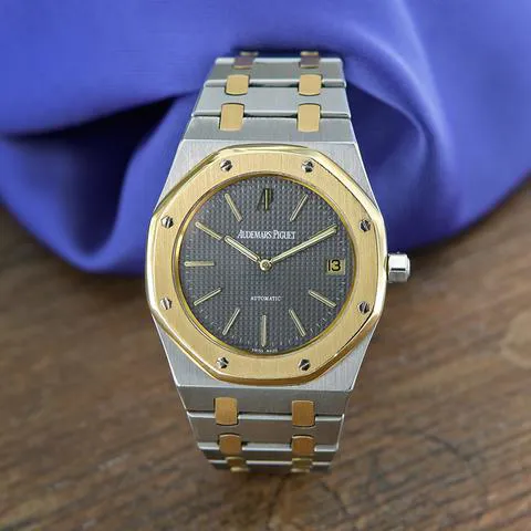 Audemars Piguet Royal Oak Jumbo 5402SA 39mm Yellow gold and stainless steel Gray