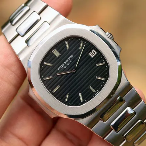 Patek Philippe Nautilus 3700/1A 40mm Stainless steel Blue