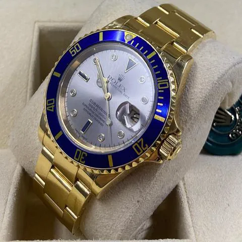 Rolex Submariner Date 16618 40mm Yellow gold Silver 4