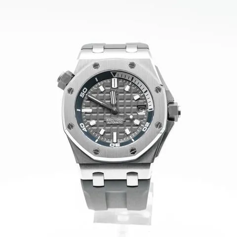 Audemars Piguet Royal Oak Offshore Diver 15720ST.OO.A009CA.01 42mm Stainless steel Gray