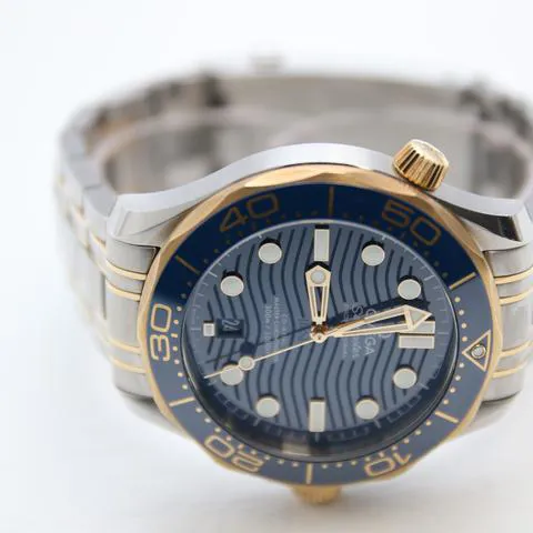 Omega Seamaster Diver 300M 210.20.42.20.03.001 42mm Yellow gold and Stainless steel Blue 3