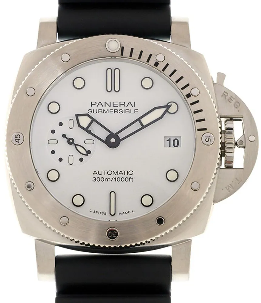 Panerai Submersible PAM02223 42mm Stainless steel White