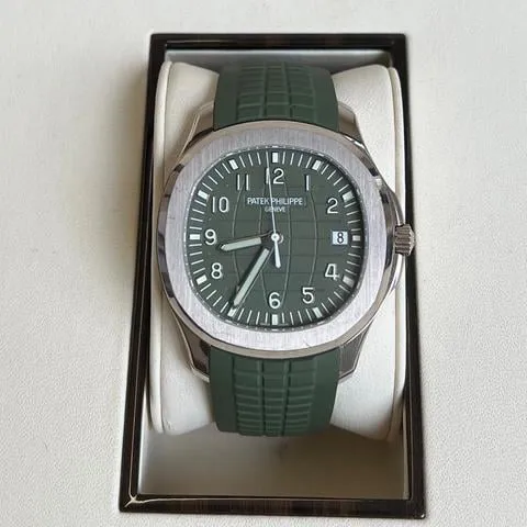 Patek Philippe Aquanaut 5168G-010 42mm White gold Green